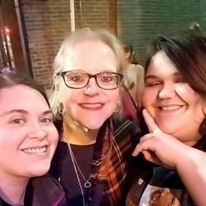 Meet your Posher, Elizabeth hammer